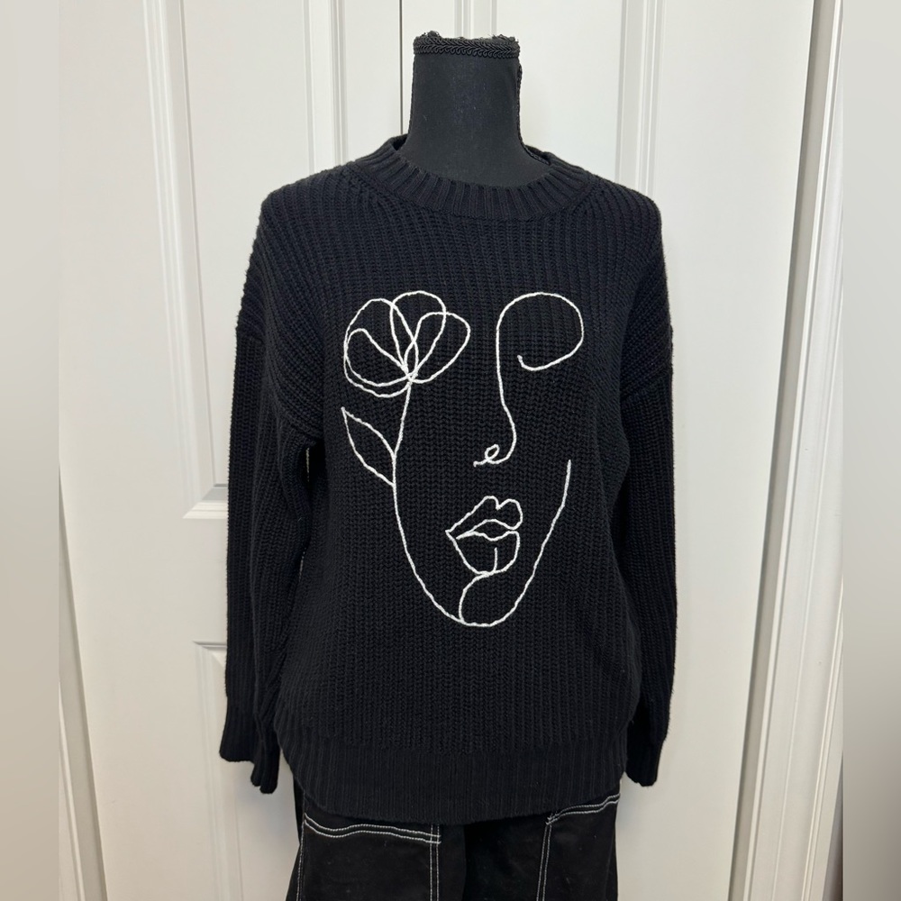 Forever 21 black white abstract knit sweater